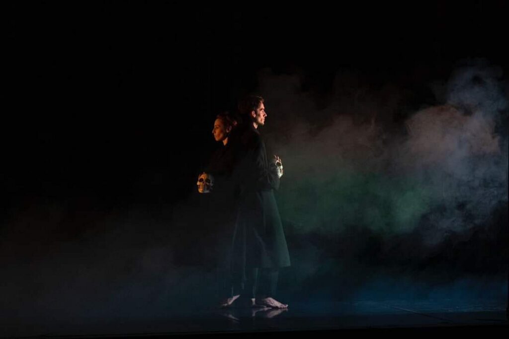 Quinta foto de la danza "La umbría" de 2022